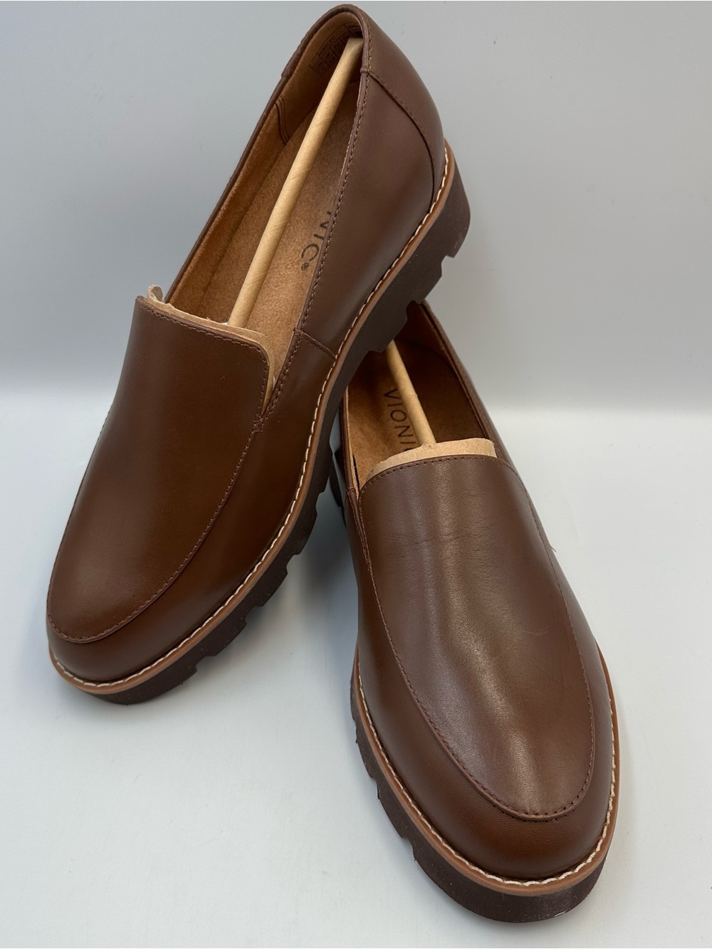 Vionic Kensley Brown Leather Loafer Womens 7 Orthotic Lug Sole Comfort